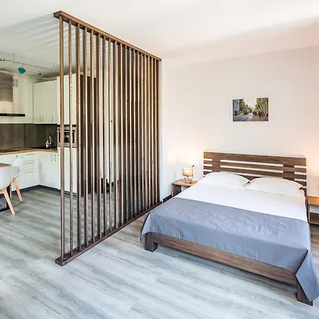 Park Apartment